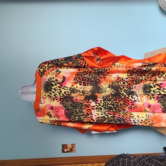 Ashro Caftan - Picture 2 of 7